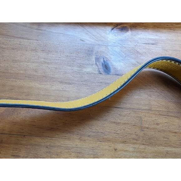 B. Makowsky Organizer Mustard & Brown Genuine Leather Messenger Cross-body bag - Picture 15 of 16